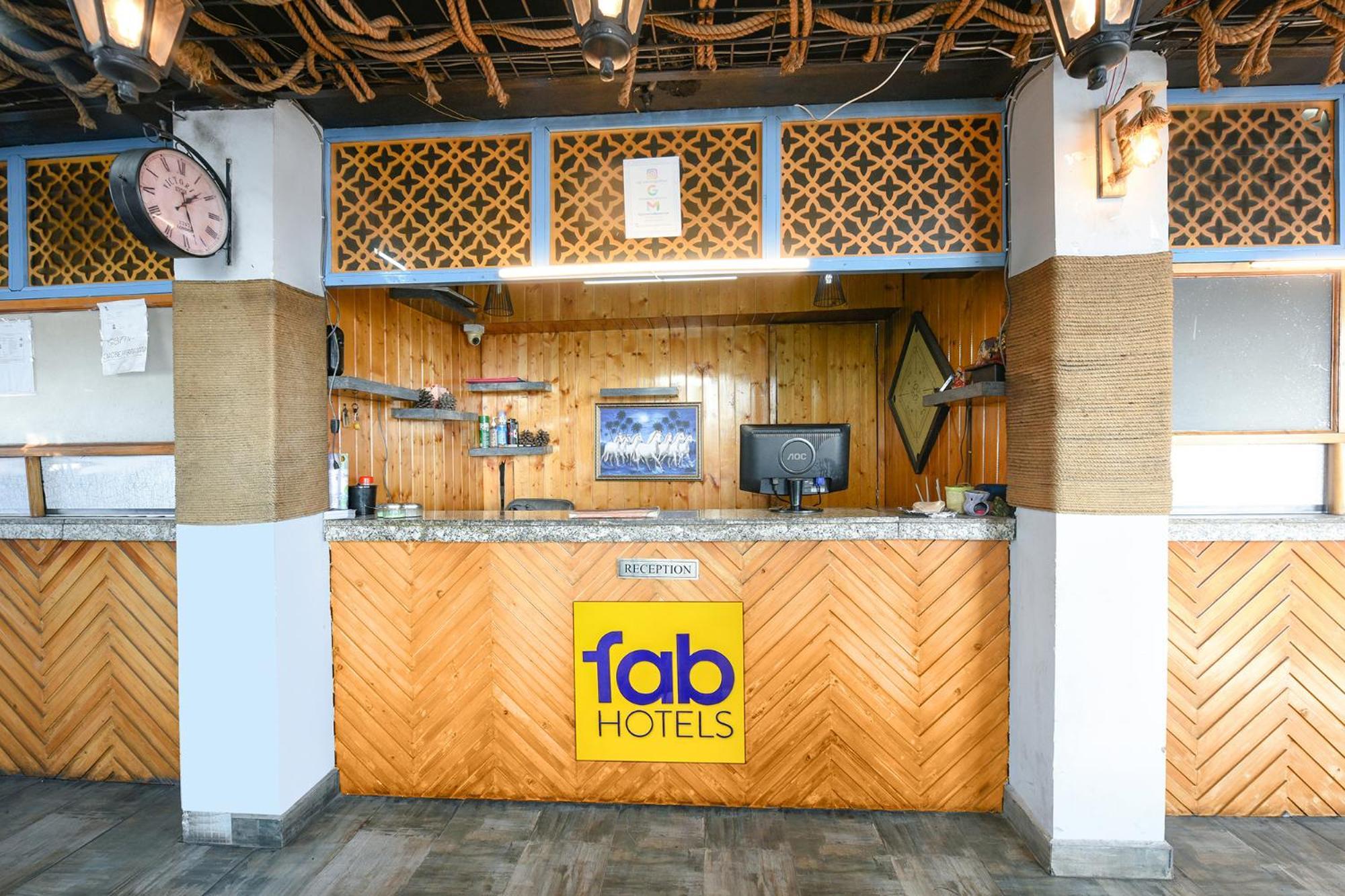 Fabhotel Kgf Dharampur  Eksteriør billede